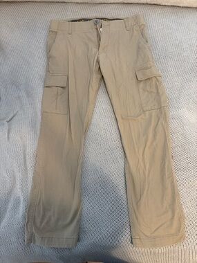 Lee Men's Tan Cargo Pants with Utility Pockets